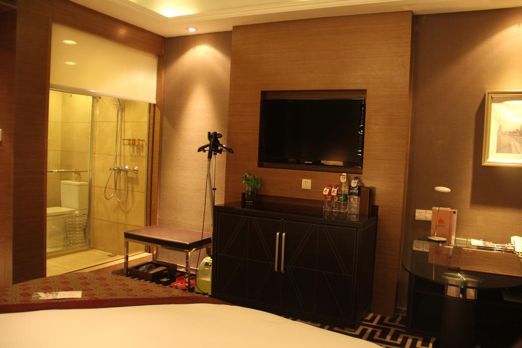 Brigh Radiance Hotel Jentaj Kültér fotó