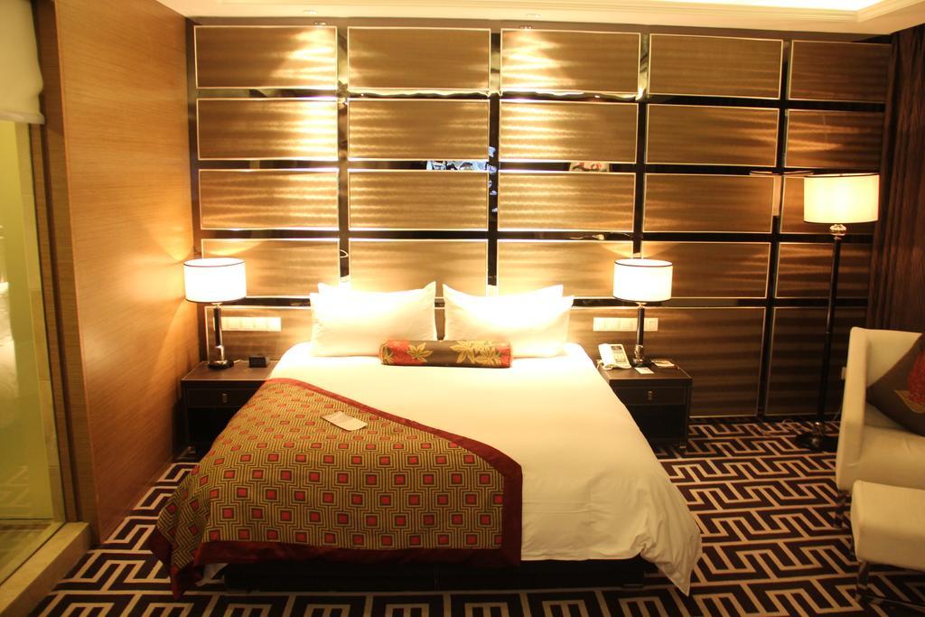 Brigh Radiance Hotel Jentaj Kültér fotó