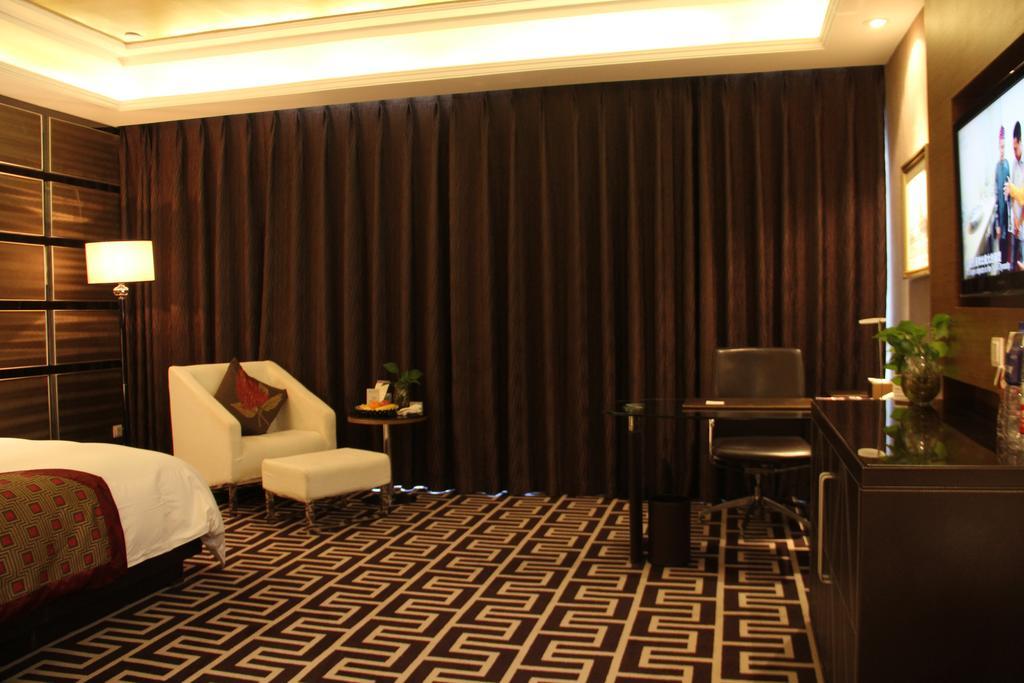 Brigh Radiance Hotel Jentaj Kültér fotó