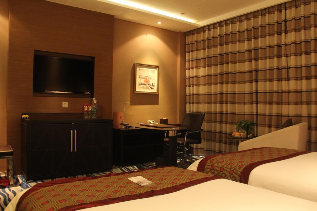 Brigh Radiance Hotel Jentaj Kültér fotó