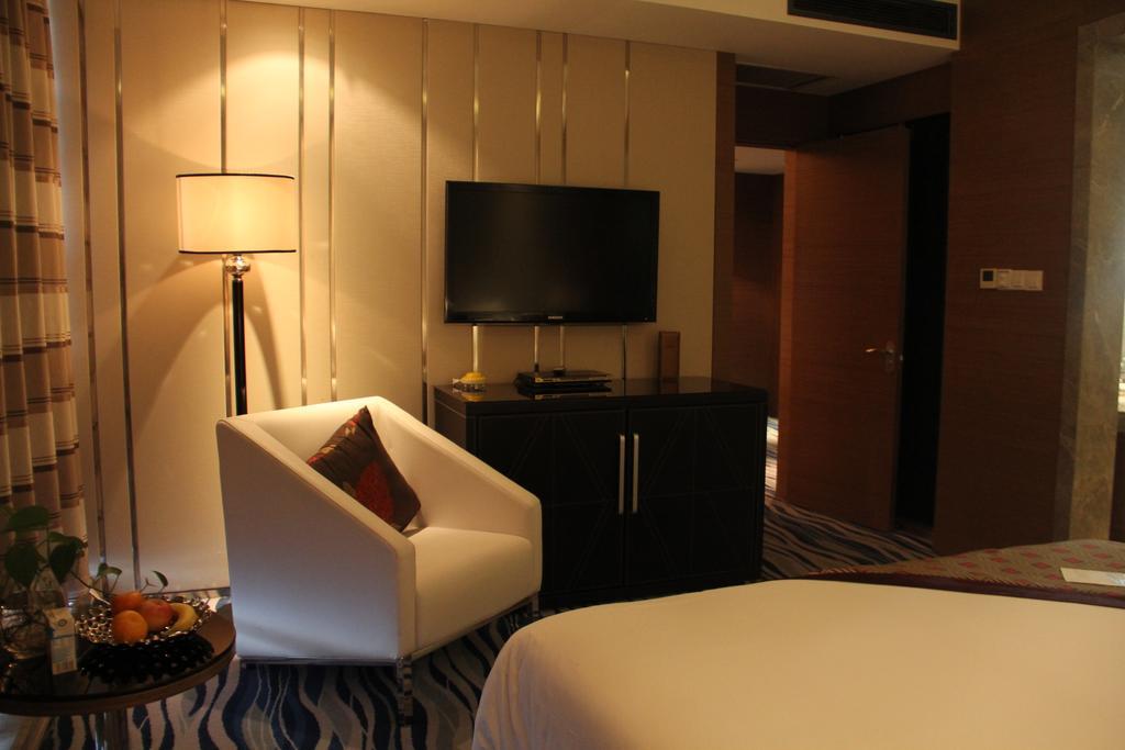 Brigh Radiance Hotel Jentaj Kültér fotó