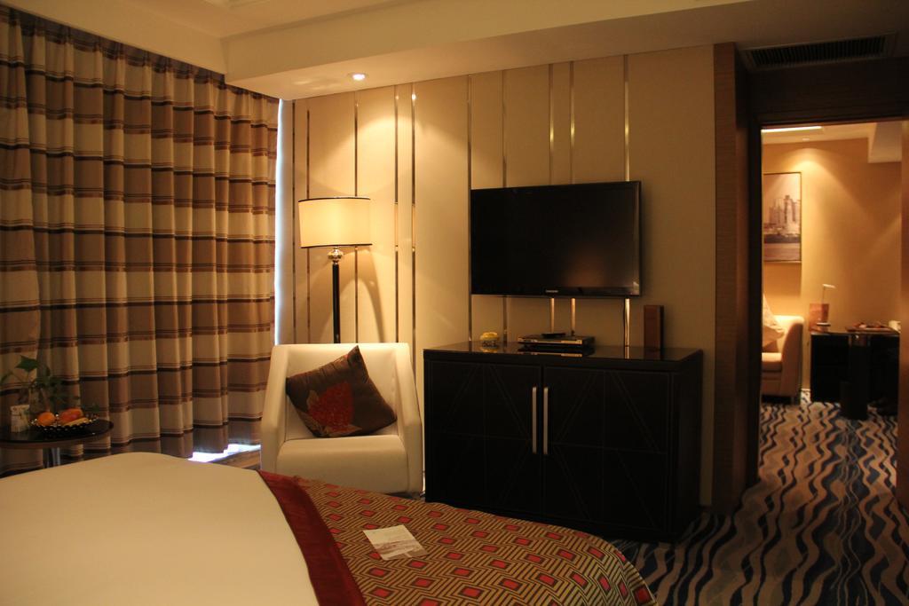 Brigh Radiance Hotel Jentaj Kültér fotó