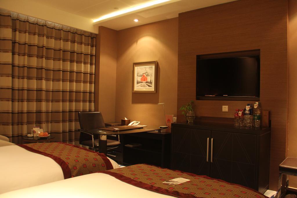 Brigh Radiance Hotel Jentaj Kültér fotó