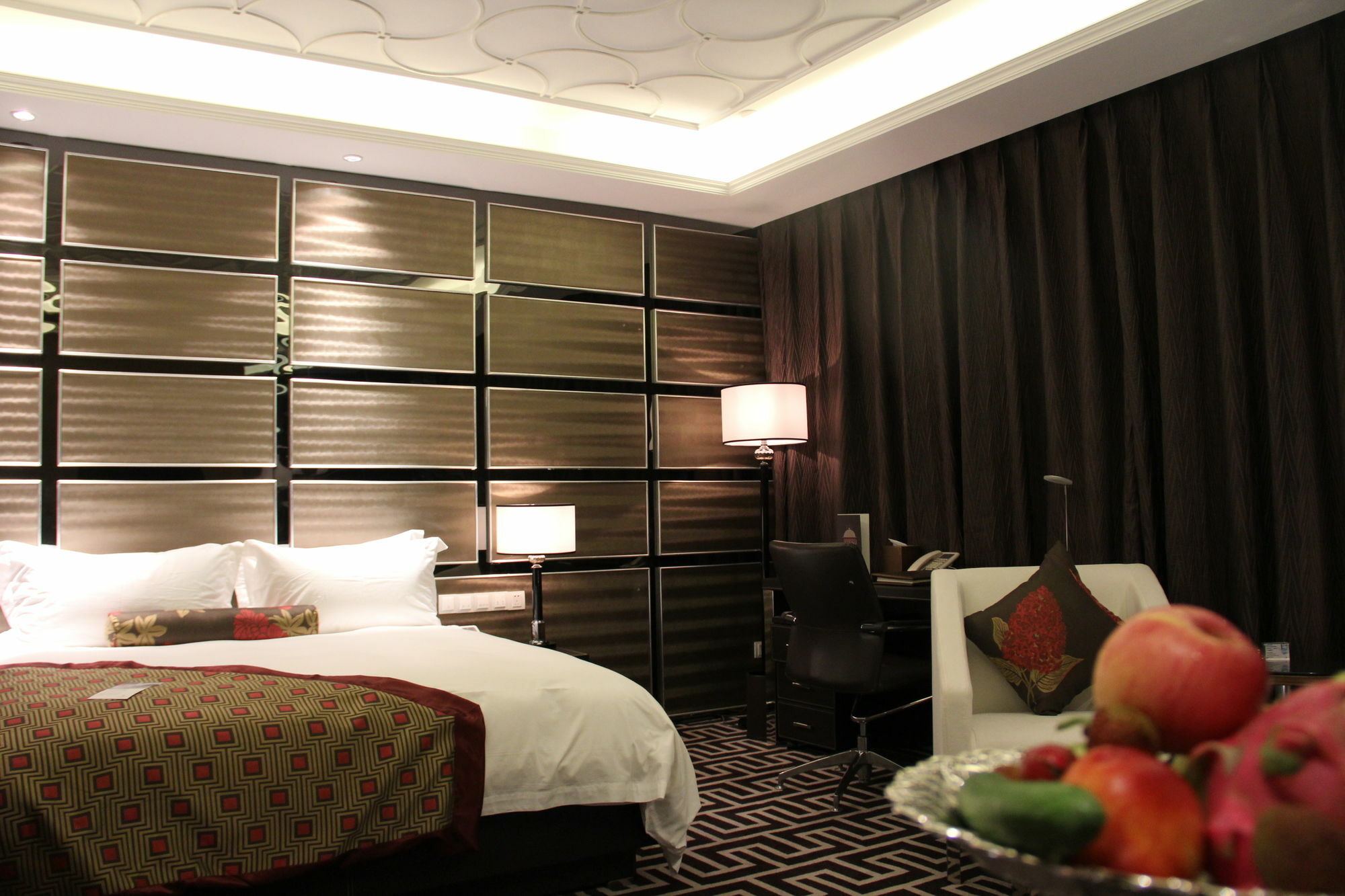 Brigh Radiance Hotel Jentaj Kültér fotó